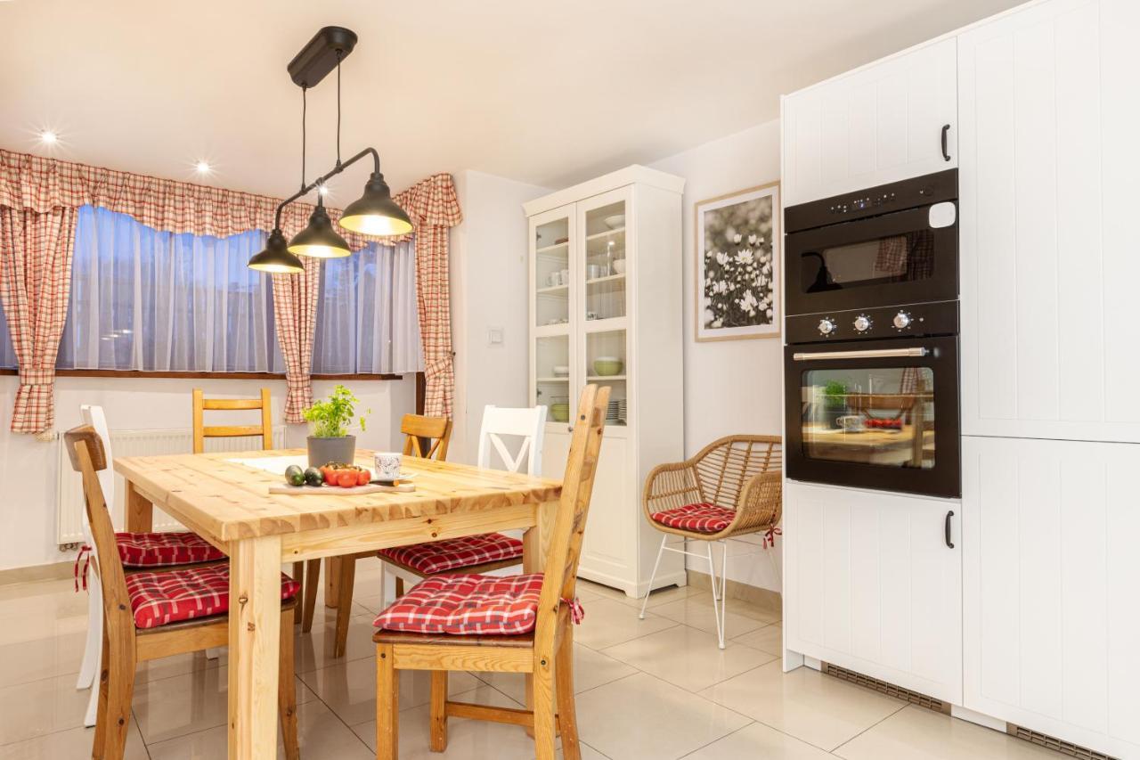 W Gorach - Przy Potoku Chalet *